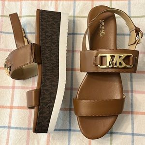 NEW MK Camila Faux Leather Flatform Sandal - Brown